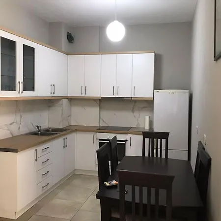 Prospekt * Sarandë